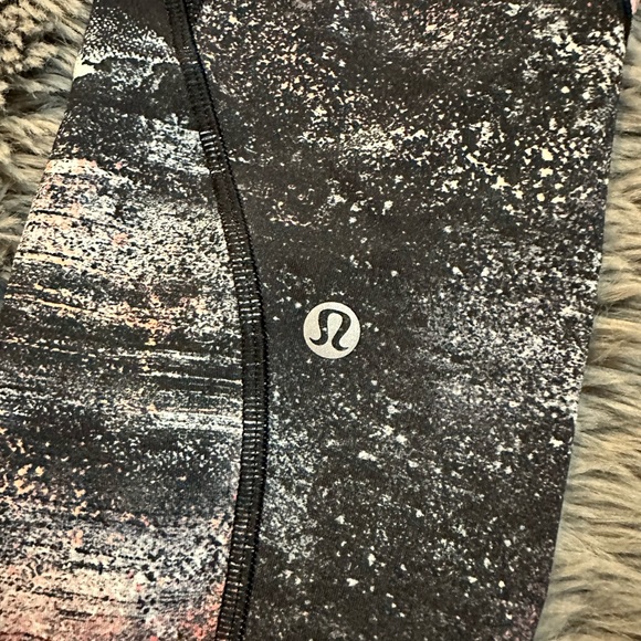 Lululemon Leggings Size 4 - Picture 4 of 5